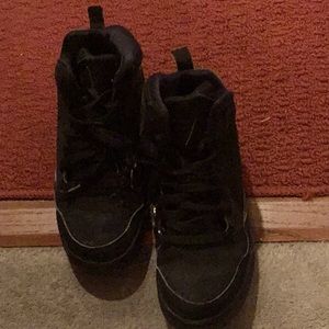Boys size 5.5 Jordan shoes